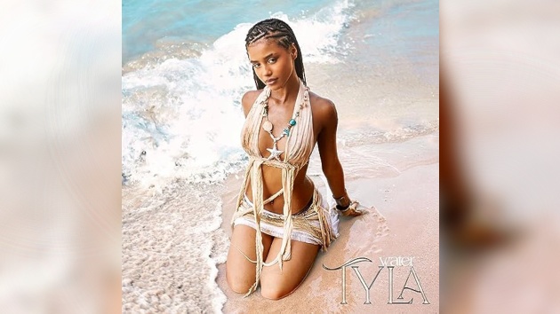 tyla’s-“water”-continues-to-make-a-splash-on-the-charts