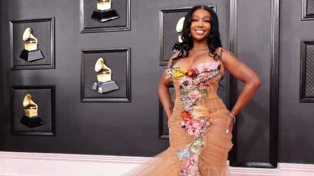 sza-added-to-grammys-lineup,-will-perform-apple-music-live-show-in-brooklyn