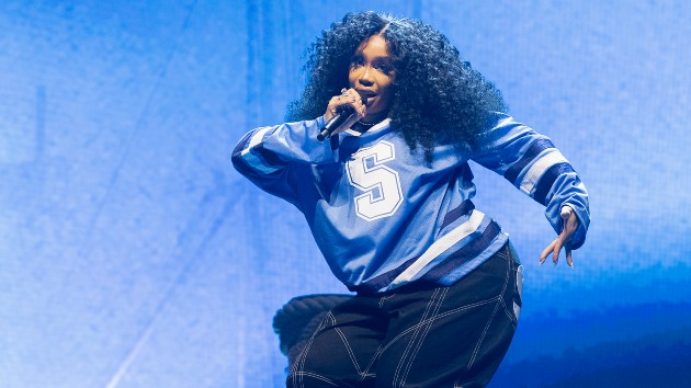 sza-talks-breast-implant-removal,-desire-to-be-a-mom