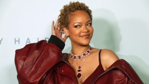 rihanna-says-because-fans-are-so-loyal,-her-new-music-needs-to-be-“timeless”