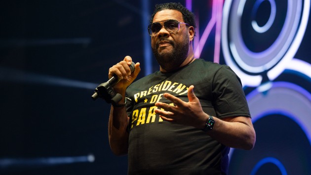 fatman-scoop-dies-after-collapsing-onstage-in-connecticut