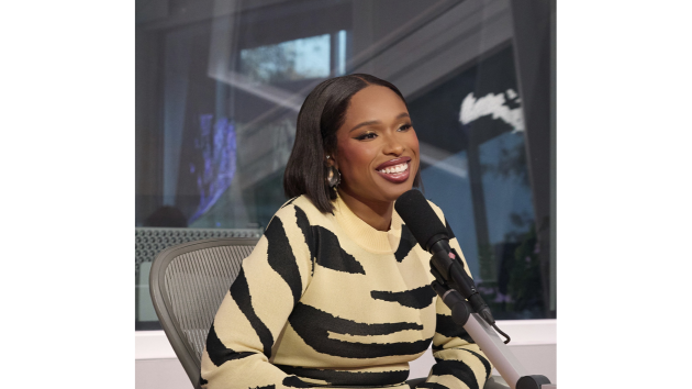 egot-winner-jennifer-hudson-says-she-had-only-dreamed-of-winning-a-grammy